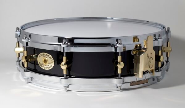 Noble & Cooley Solid Shell Classic Maple "The Phil Collins" Snare Drum 14X3.875 Piano Black Gloss - Image 3