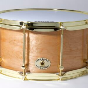 Noble & Cooley Solid Shell Classic Maple Snare Drum 14x7  Natural High Gloss