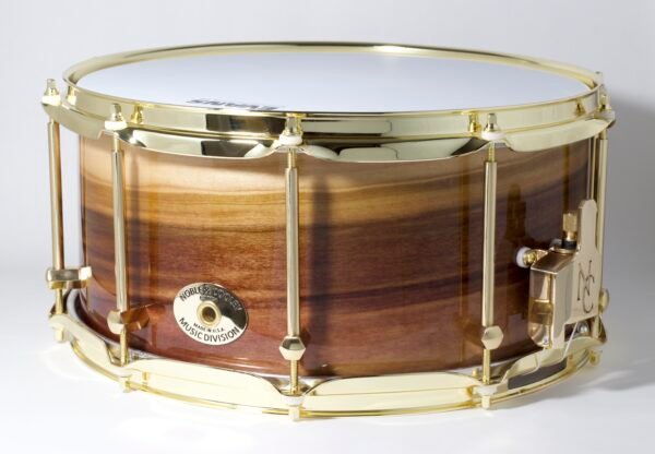 Noble & Cooley Solid Shell Classic Tulip Snare Drum 14x7 Natural High Gloss - Image 3